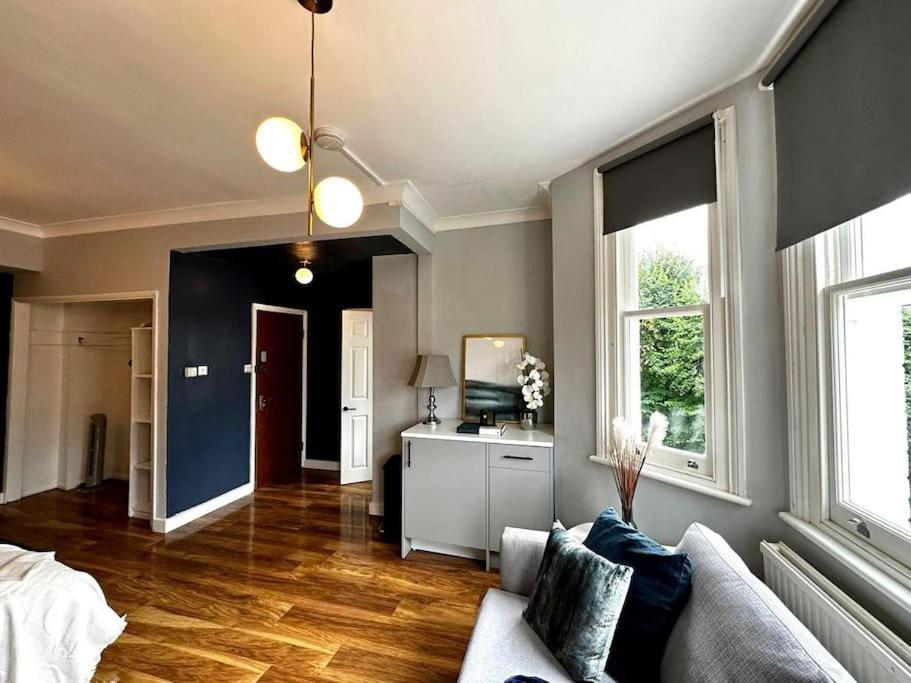 Stylish Studio Near Regent'S Park N7 Londra Esterno foto